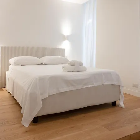 Art Atelier Vitelleschi דירה