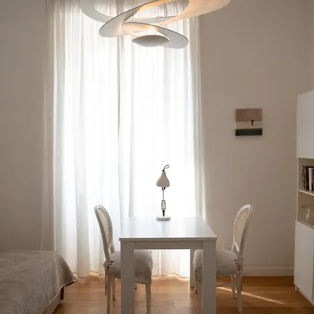 Art Atelier Vitelleschi * רומא